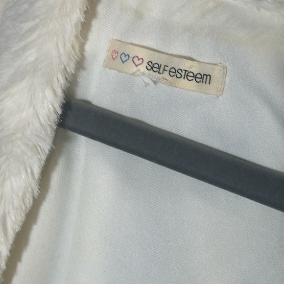 Girls super soft ivory furry vest- fully lined - Picture 4 of 5